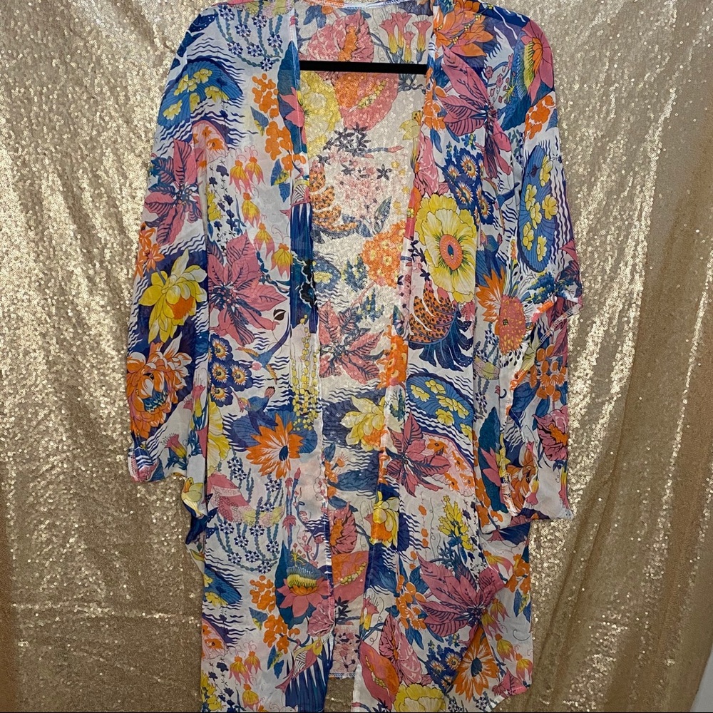 Flower print beach kimono